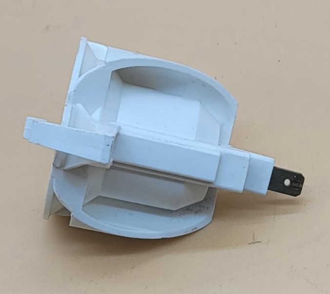 Genuine Refrigerator GE Light Socket Part#WR02X11893