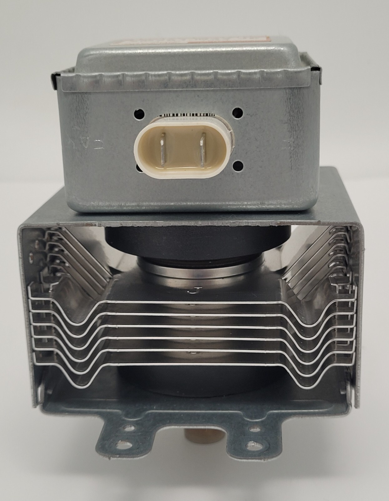 Genuine Microwave Thermador Magnetron Part#00641858 2M261-M32JP