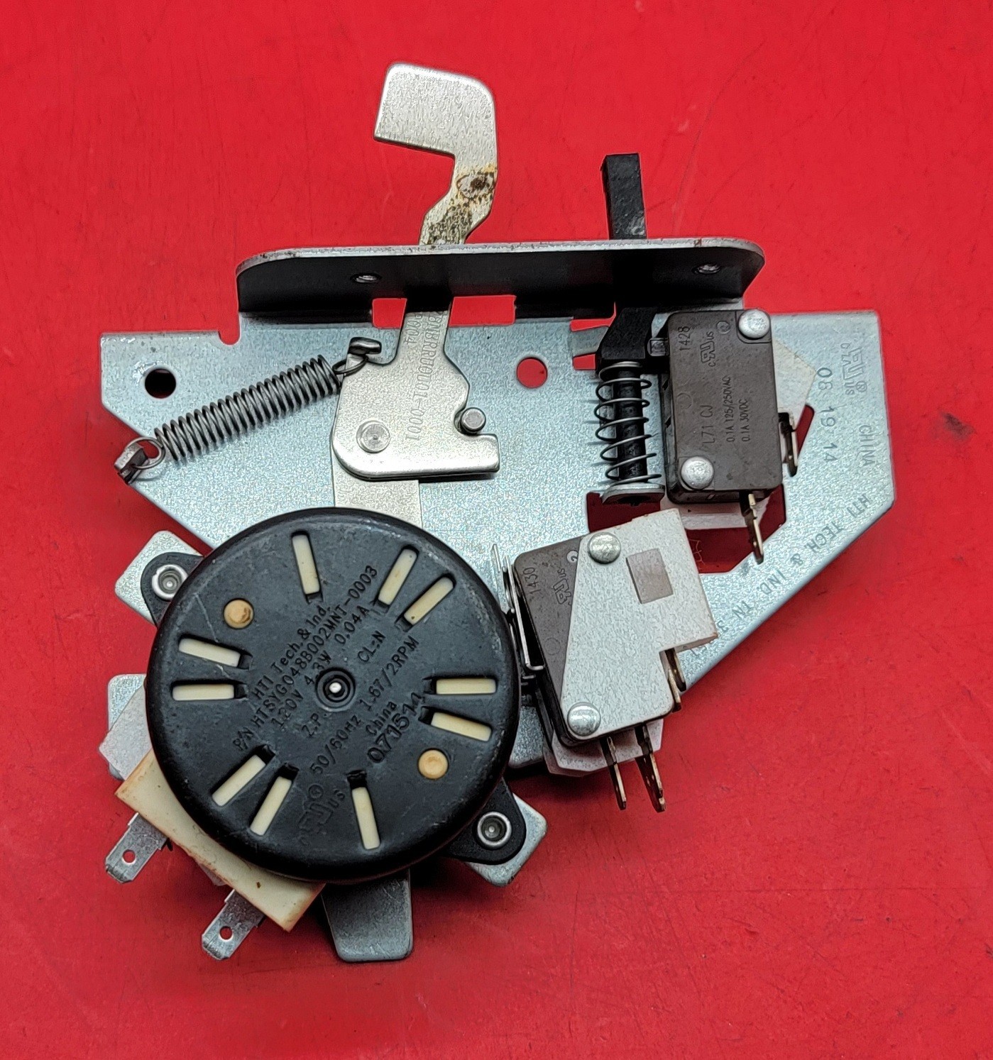 Genuine Double Oven GE Door Lock Latch Part#HTSYG048B002MNT-0003