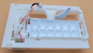 Genuine Refrigerator LG Ice Maker Part#MFC618457