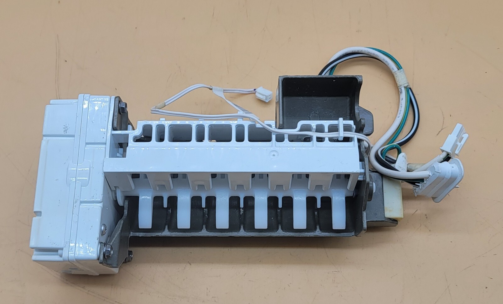 Genuine Refrigerator Kitchen Aid Ice Maker Part#W11109572