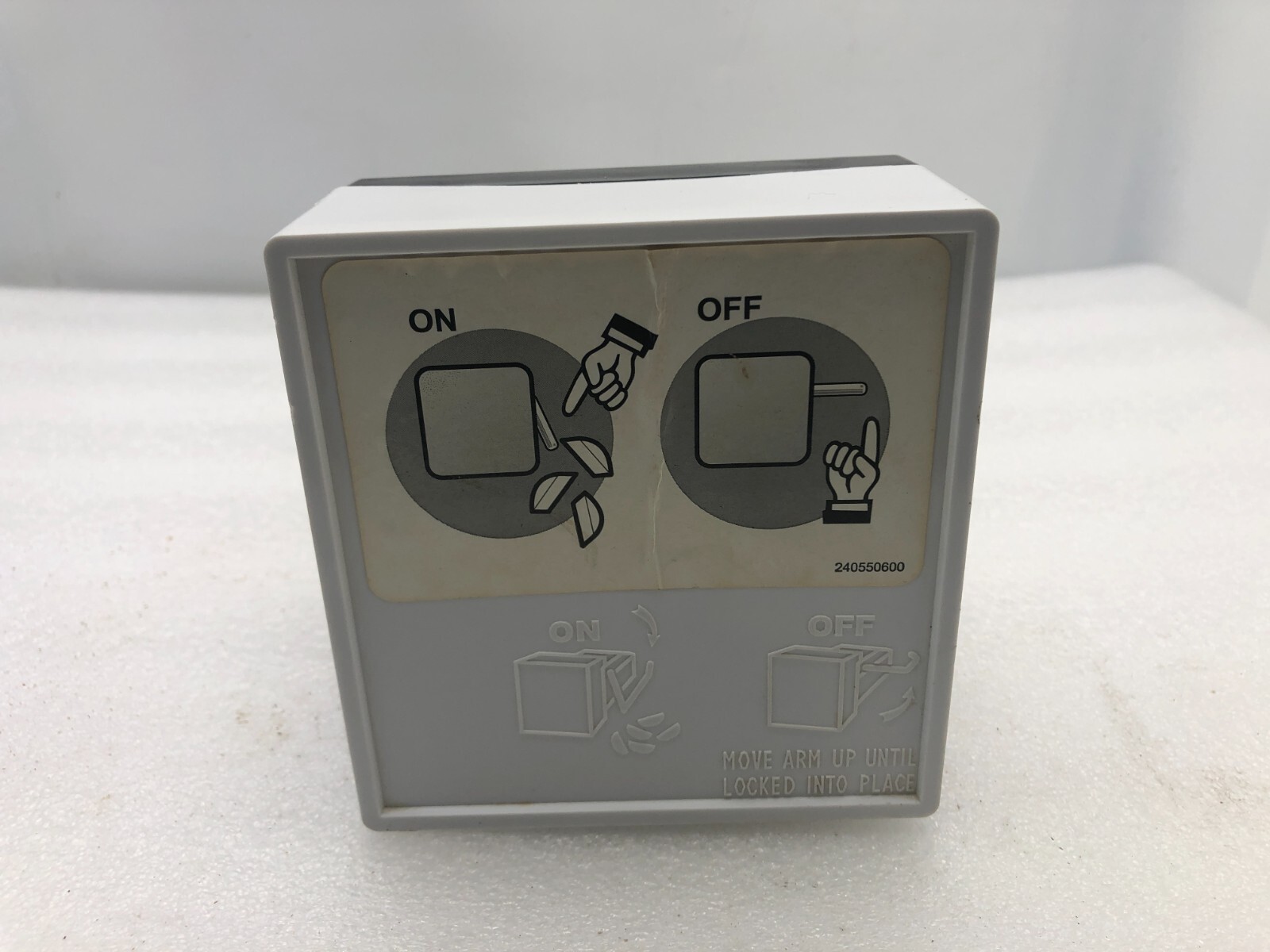 Genuine Refrigerator Ice Maker Part#33060500
