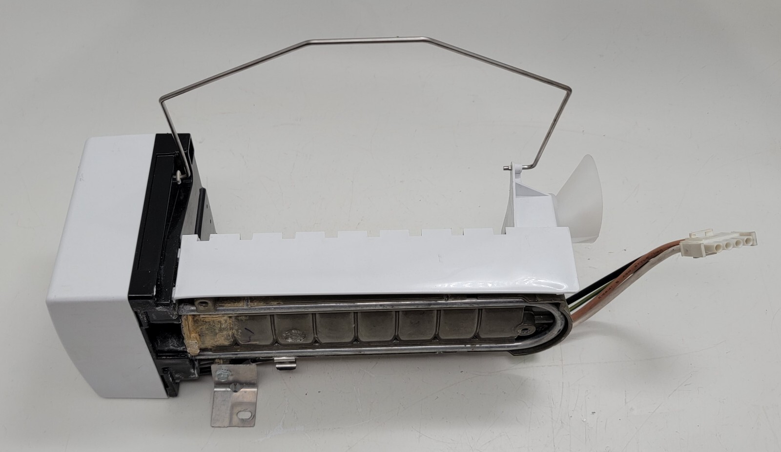 Genuine Refrigerator Whirlpool Ice Maker Part#W10121733