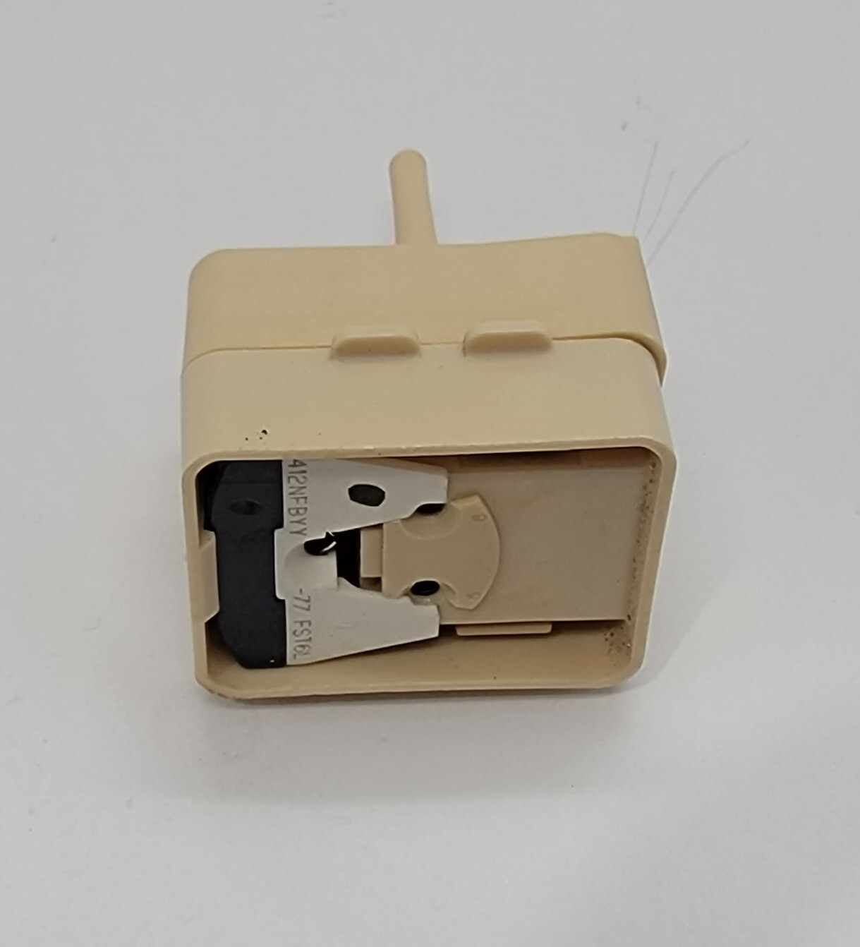 Genuine Refrigerator Frigidaire Start Relay Part#241707701