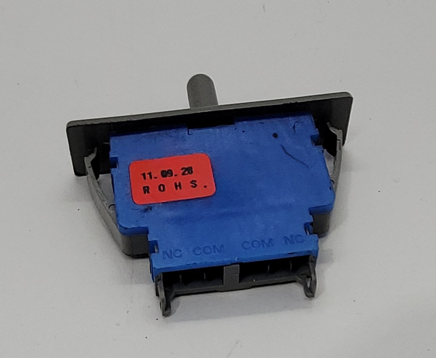 Genuine Refrigerator LG Door Push Button Switch Part#PDS013