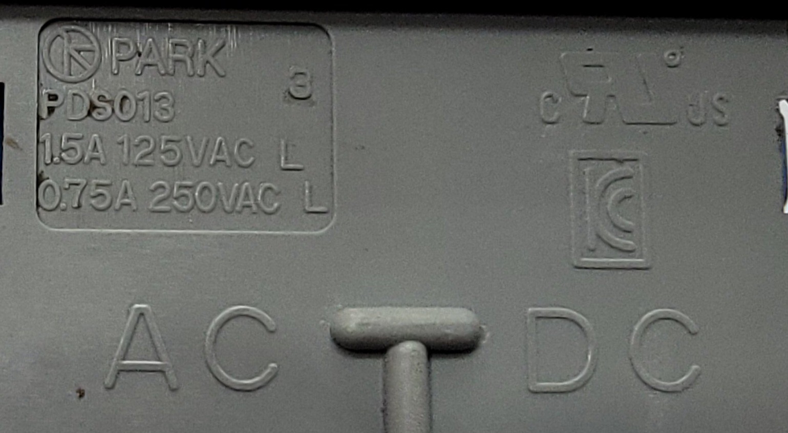 Genuine Refrigerator LG Door Push Button Switch Part#PDS013