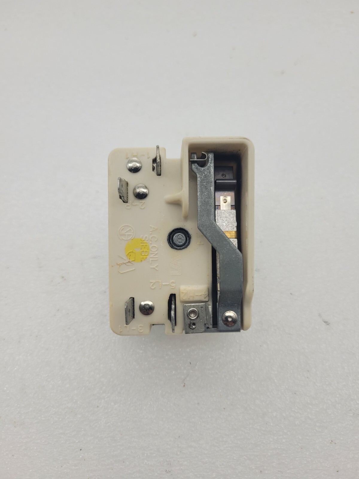 Genuine Maytag Range Oven Surface Element Switch Part# 3148952 NL811701 0321004