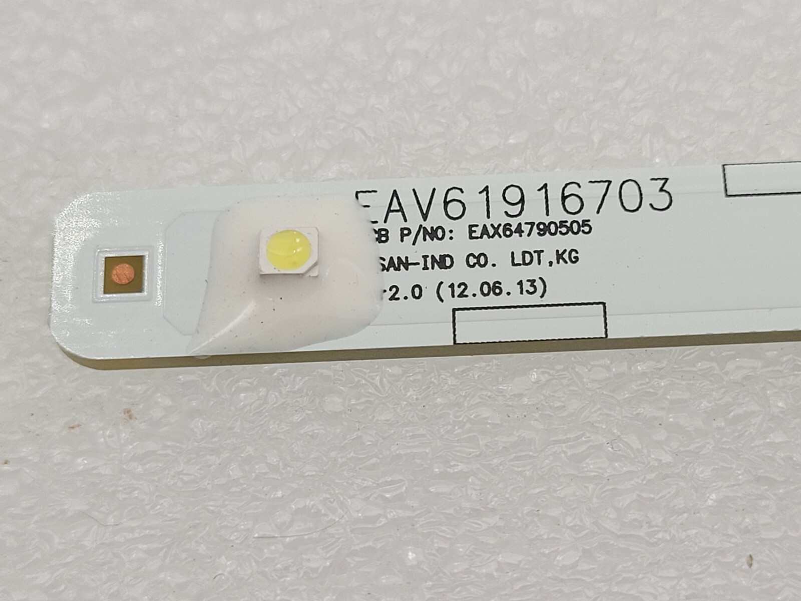 Genuine LG Refrigerator Freezer Light Board Part#EAX64790505 EAV61916703