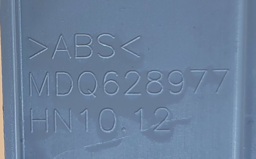 Genuine Refrigerator Kitchen Aid Door Ice Dispenser Part#MDQ628977