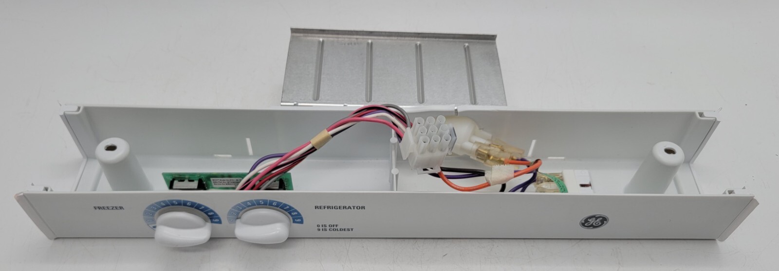 Genuine Refrigerator GE Temperature Control Board w/Housing Part#243B1746P013