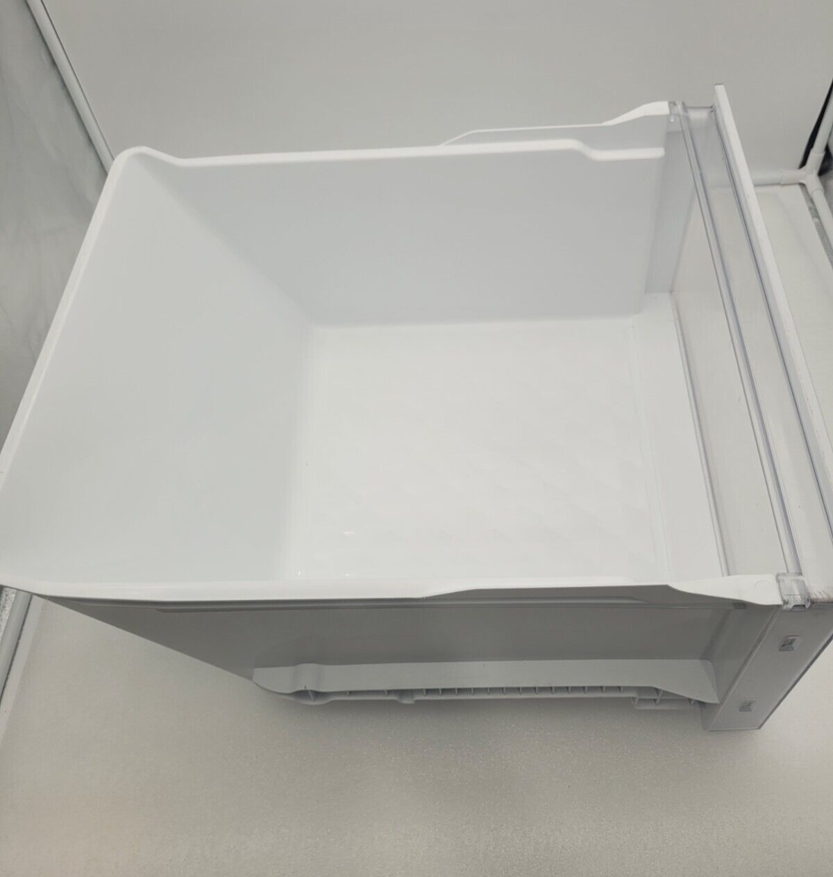 Genuine LG refrigerator Tray Drawer Assy. Part# MJS627726