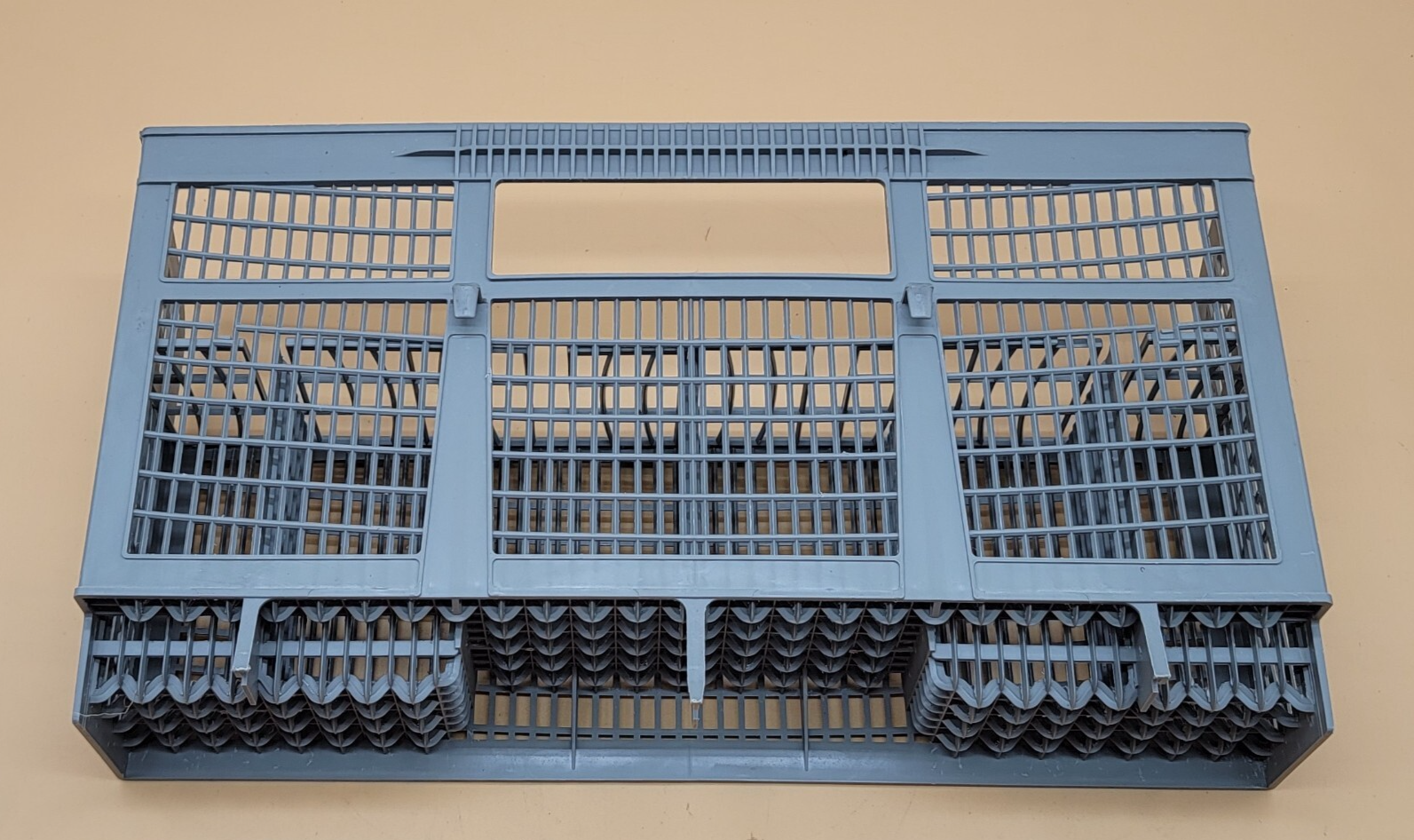 Genuine Dishwasher Thermador Basket Part#00675794