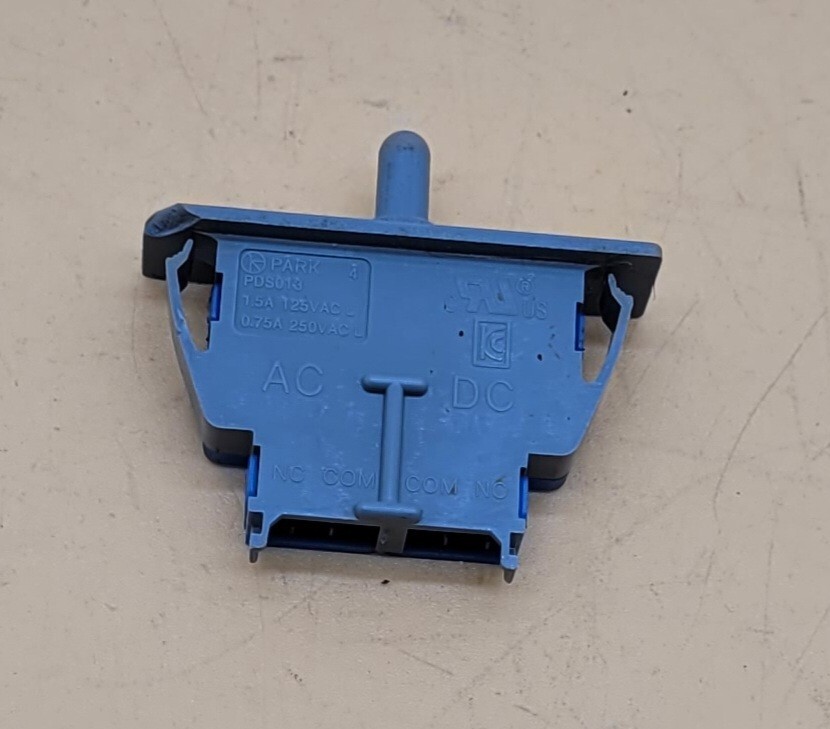 Genuine Refrigerator Samsung Push Button Switch Part#PDS013