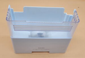 Genuine Refrigerator LG Ice Bucket Part#MCD618871