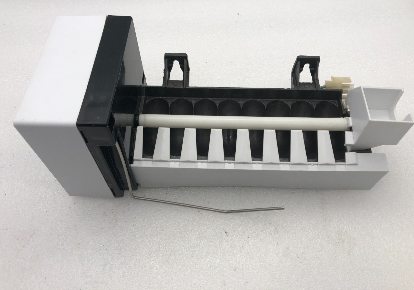 Genuine Refrigerator Ice Maker Part#33060500