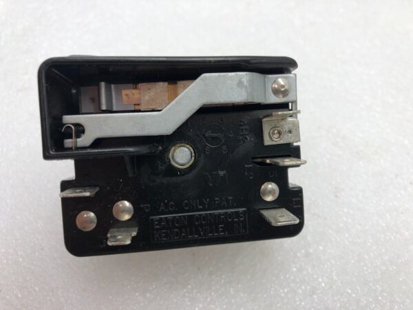 Genuine Whirlpool Range Element Switch Part#3148951 - Image 3