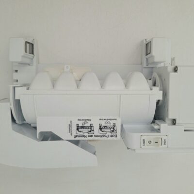 Genuine Refrigerator LG Ice Maker Part#MCZ620121