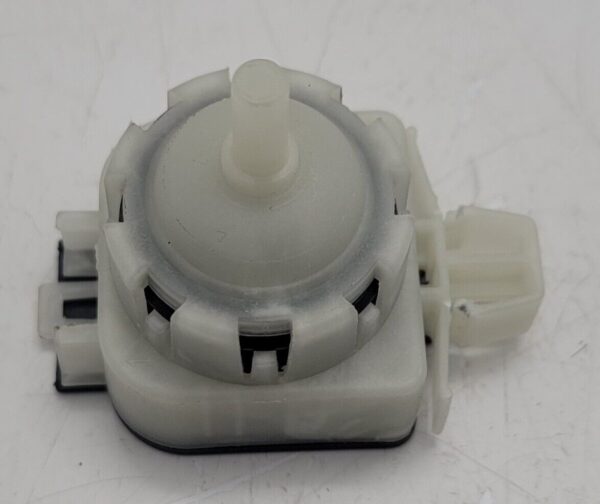 Genuine Washer Frigidaire Pressure Switch Part#134762000