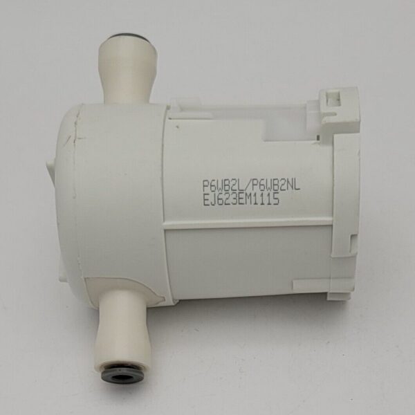 Genuine Refrigerator Whirlpool Water Filter Housing Part#W10238156