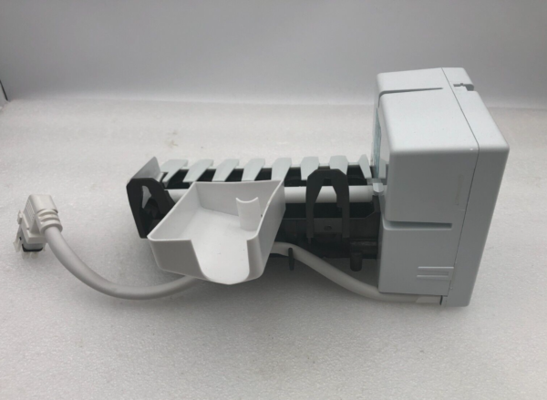 Genuine Kenmore Refrigerator Ice Maker Part#WRX10044 200D1181G013