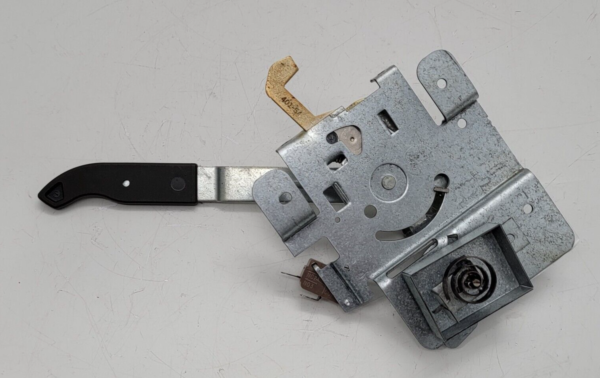 Genuine Oven GE Door Lock Latch Part#164D3739 - Image 3